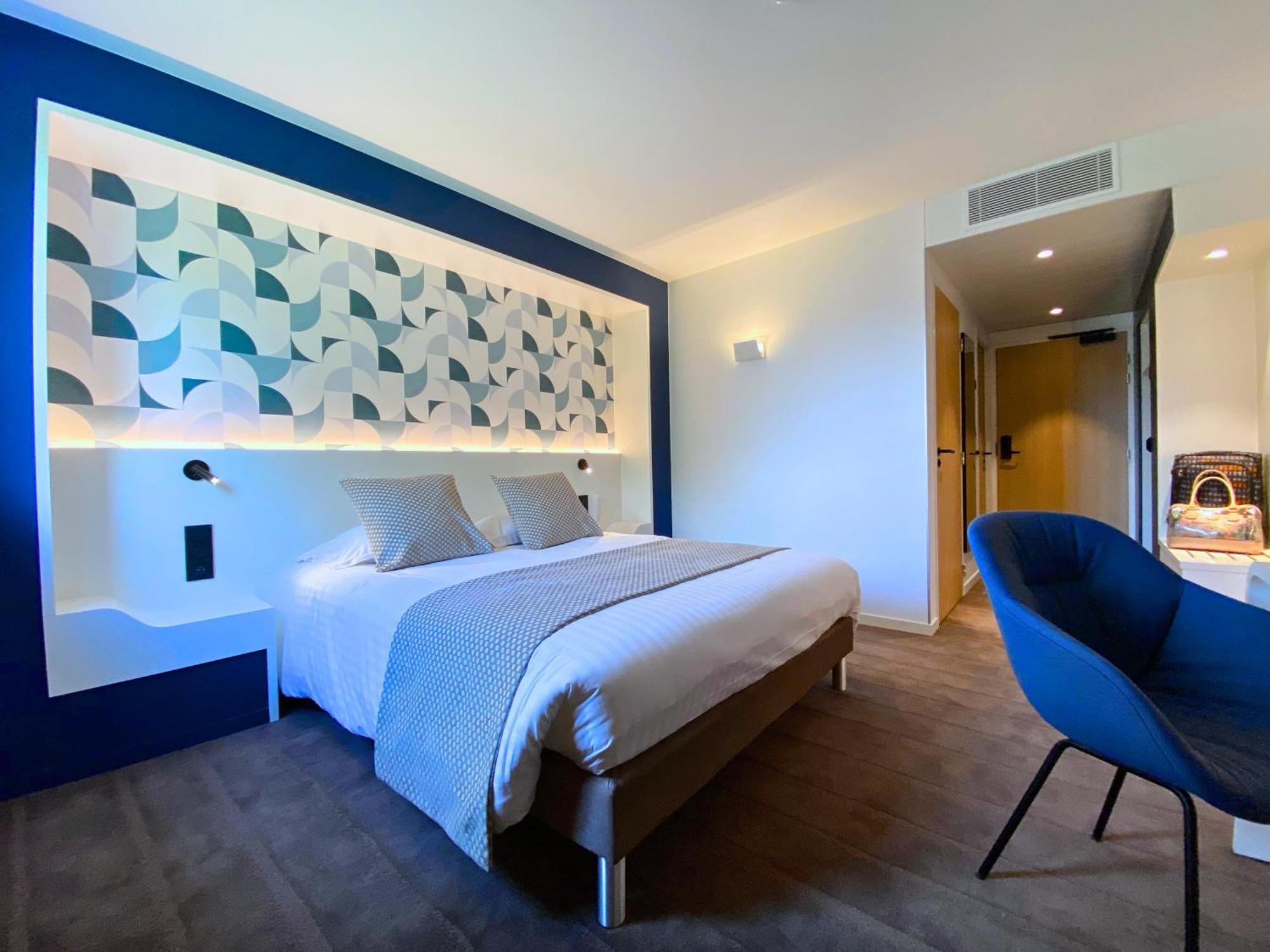 Lecousse Brit Hotel Piscine & Spa - Fougeres מראה חיצוני תמונה